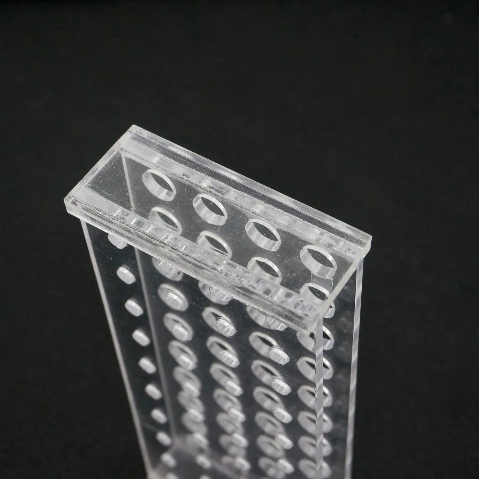 8mm Diam 40 Holes Methyl Methacrylate Rack Stand For 0.5ml Centrifuge Tubes - KiwisLove