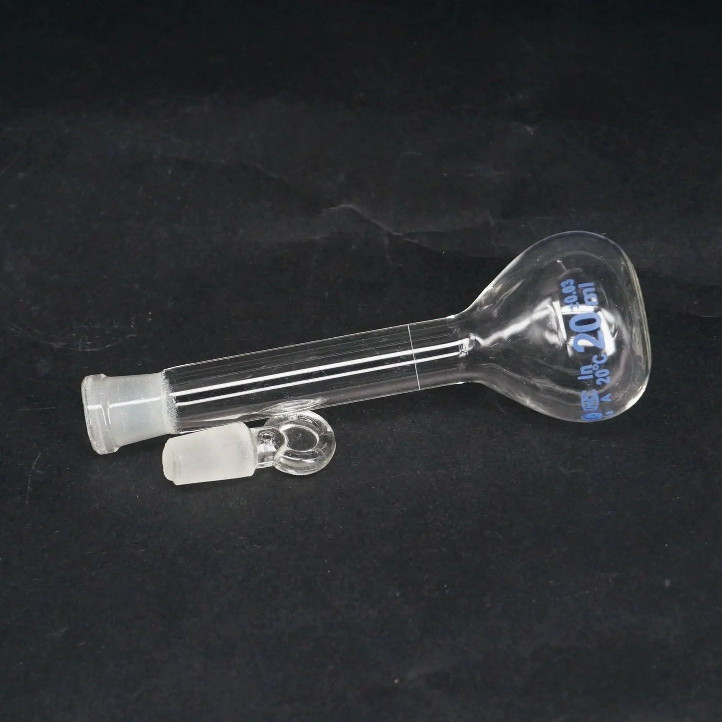 20ml Graduated Labrotary Glass Liquid Volumetric Flask with Glass Stopper - KiwisLove