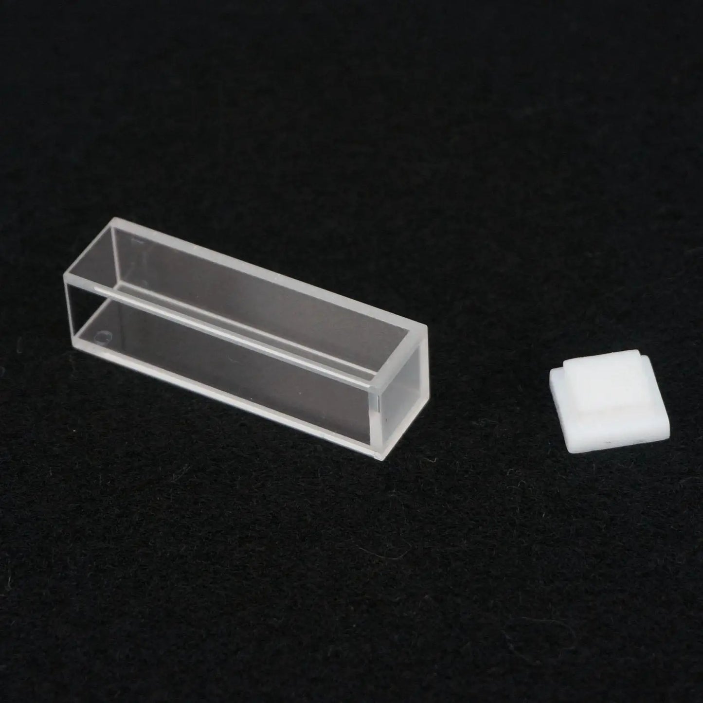 3.5ml 10mm Path JGS1 Quartz Cuvette Cell With Lid For Fluorescence Spectrometer - KiwisLove