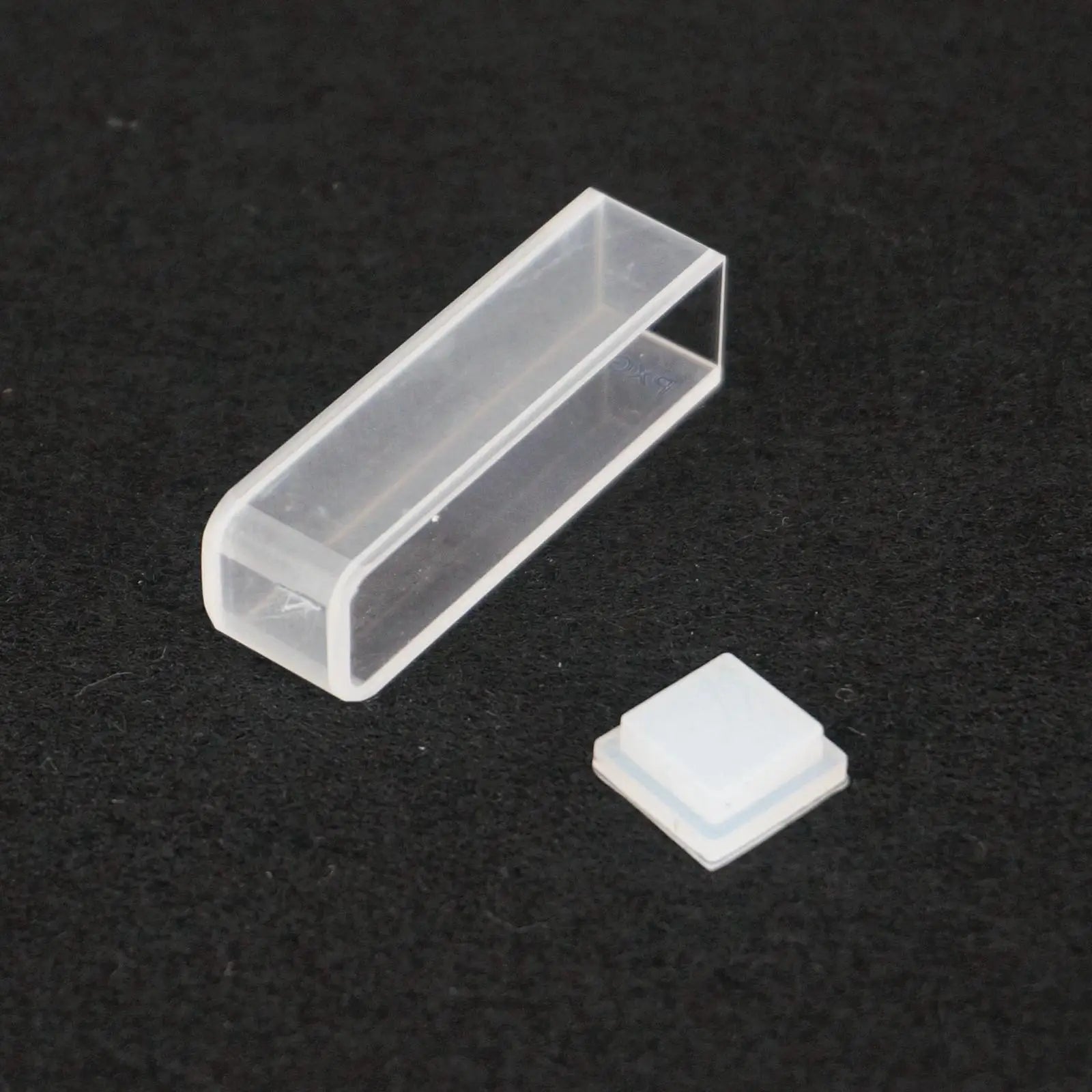 Acid and Alkali Resistant A Box With 2pcs 3.5ml 10mm Path Length JGS1 Quartz Cuvette Cell With Lid For Spectrophotometers - KiwisLove