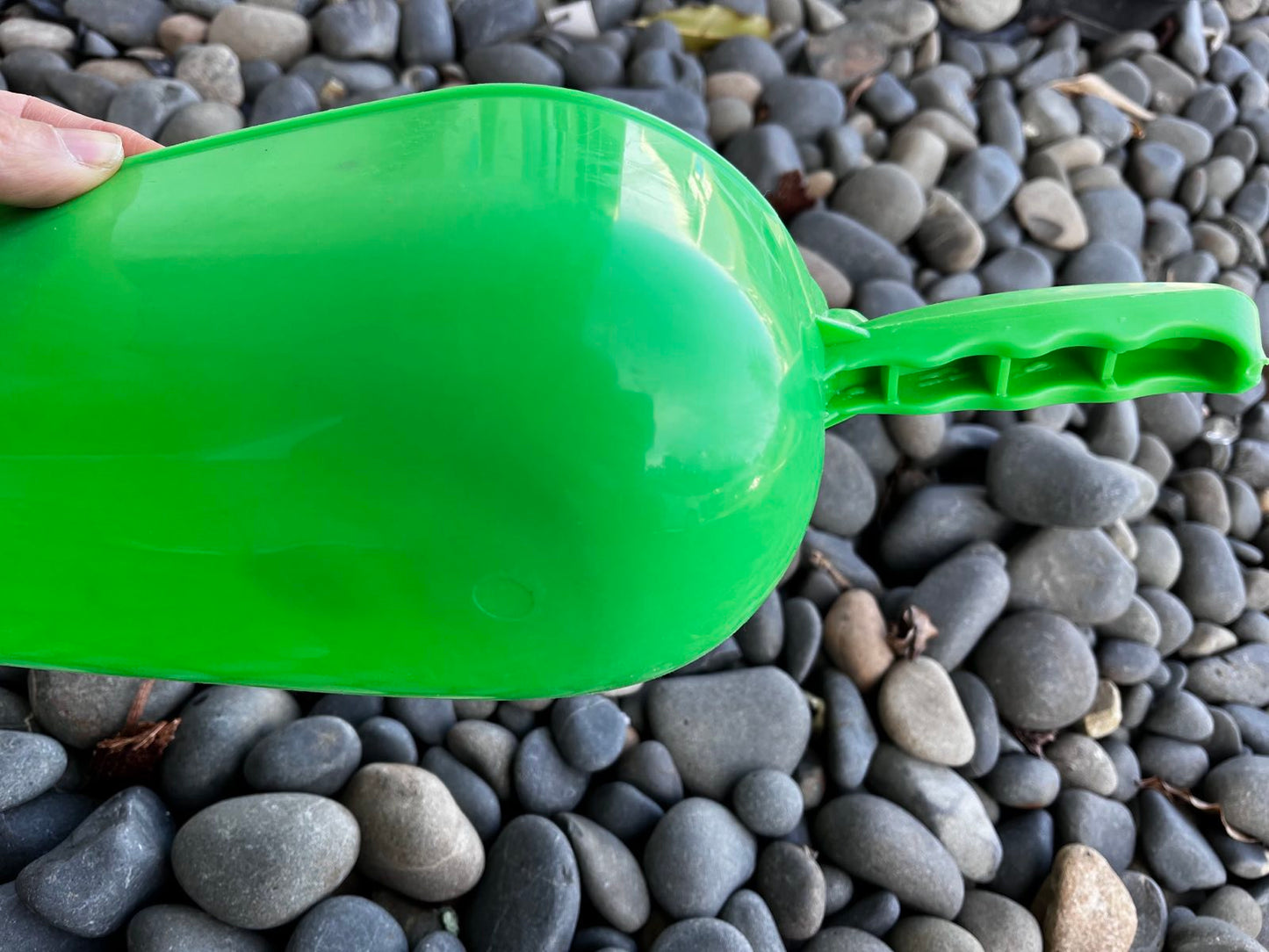 NZ Stock  Plastic Thickened Feed & Play Shovel  – For Pig Feeding, Sand & Snow Play - KiwisLove