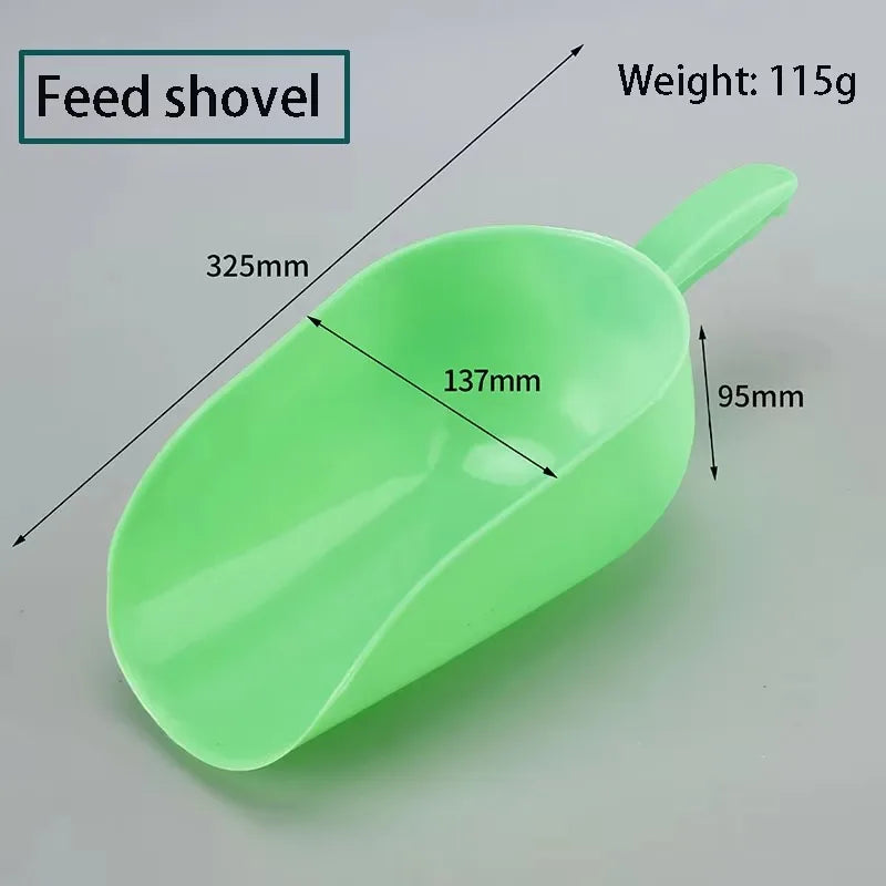 Feeding Shovel Plastic Thickened Feed Shovel Special Feeding Pig Scoop Feeding Spoon Pig Feed Scoop Breeding Feed Shovel Feeding