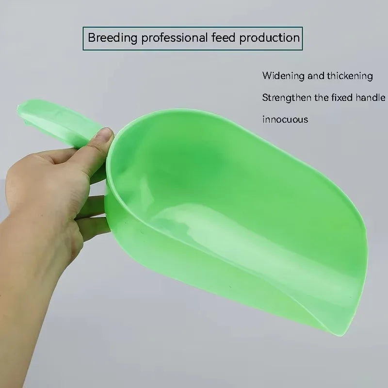 Feeding Shovel Plastic Thickened Feed Shovel Special Feeding Pig Scoop Feeding Spoon Pig Feed Scoop Breeding Feed Shovel Feeding