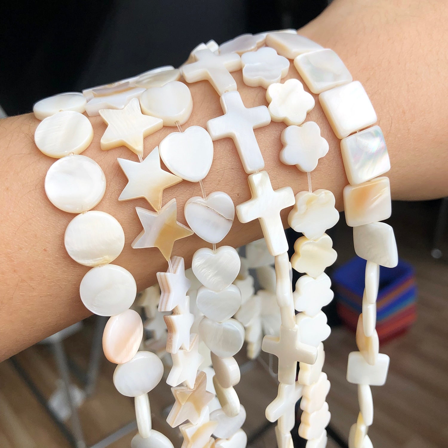Natural White Freshwater Shell Beads Beads Heart Cross Star Round Mother Of Pearl Loose Beads for Jewelry Making DIY Bracelet - KiwisLove