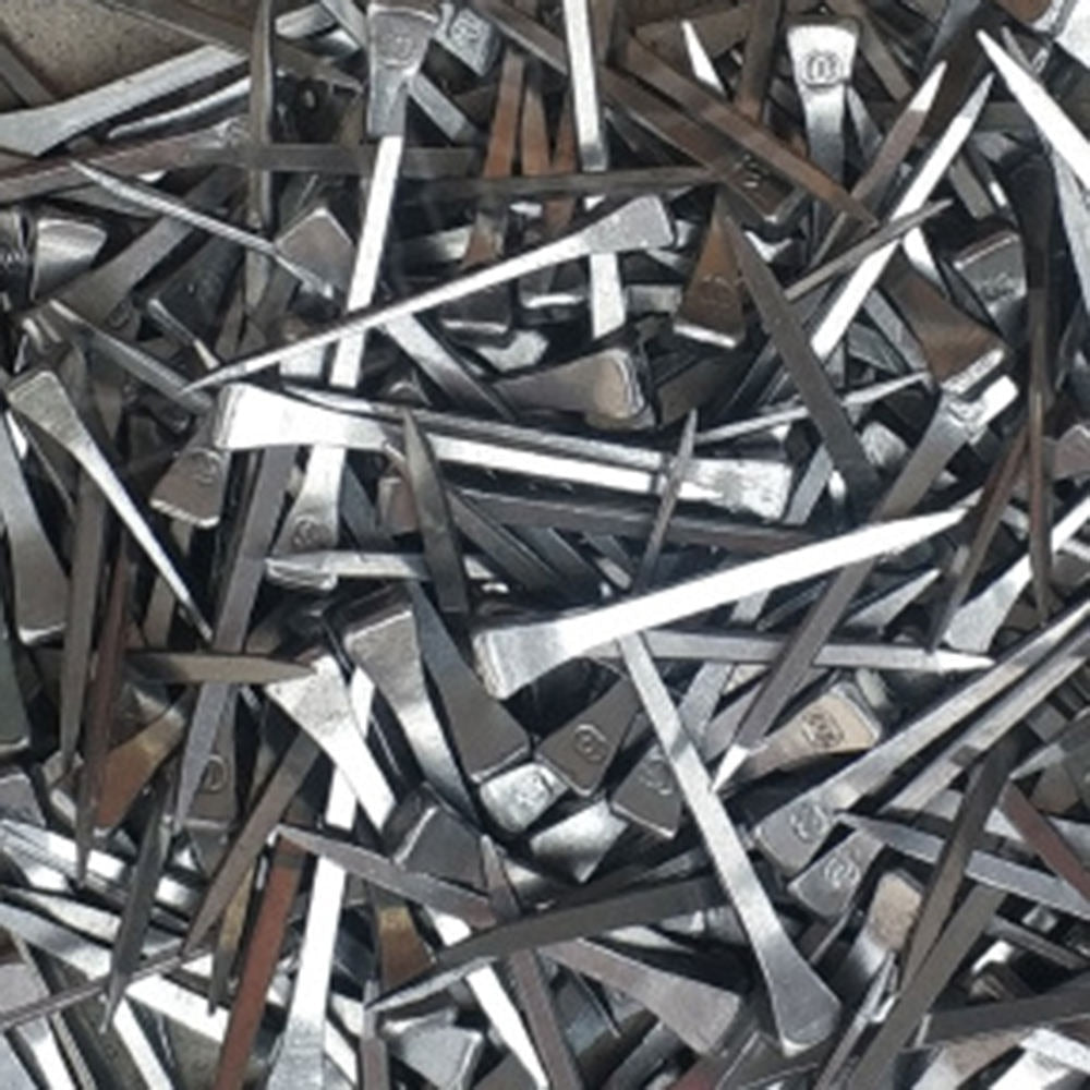 100pcs High Quality Horse shoe Nails E2 E4 E5 3 Sizes - KiwisLove