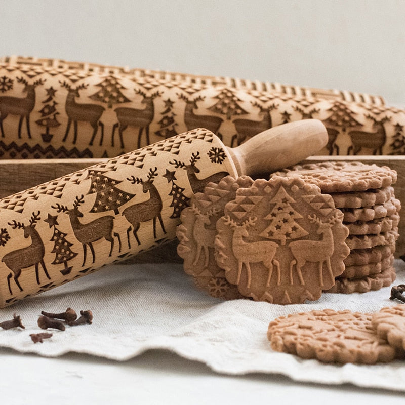 Christmas Embossing Rolling Pin Baking Cookies Noodle Biscuit Fondant Cake Dough Engraved Roller Reindeer Elk 35*5cm - KiwisLove