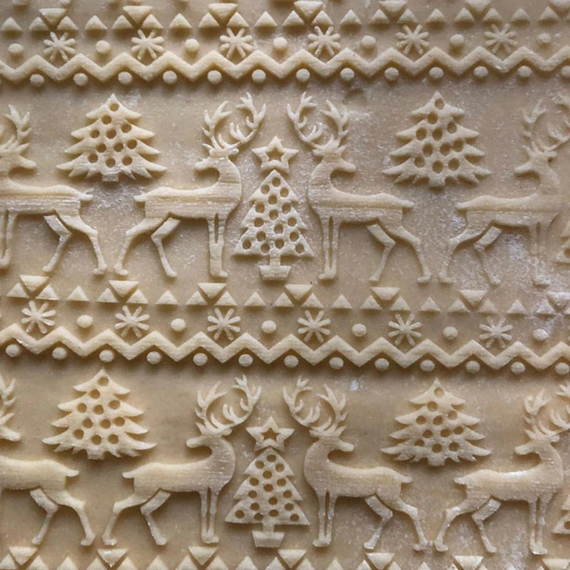 Christmas Embossing Rolling Pin Baking Cookies Noodle Biscuit Fondant Cake Dough Engraved Roller Reindeer Elk 35*5cm - KiwisLove