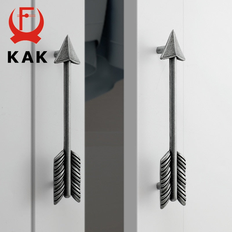 Arrow Handle Zinc Alloy Kitchen Cabinet - KiwisLove