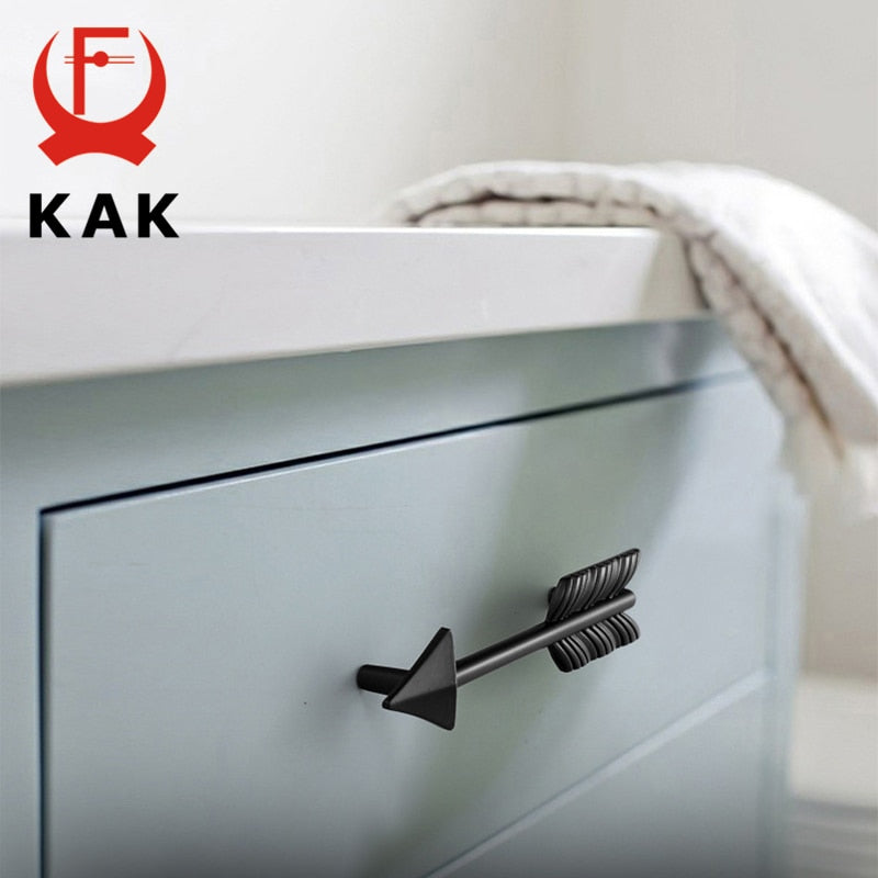 Arrow Handle Zinc Alloy Kitchen Cabinet - KiwisLove