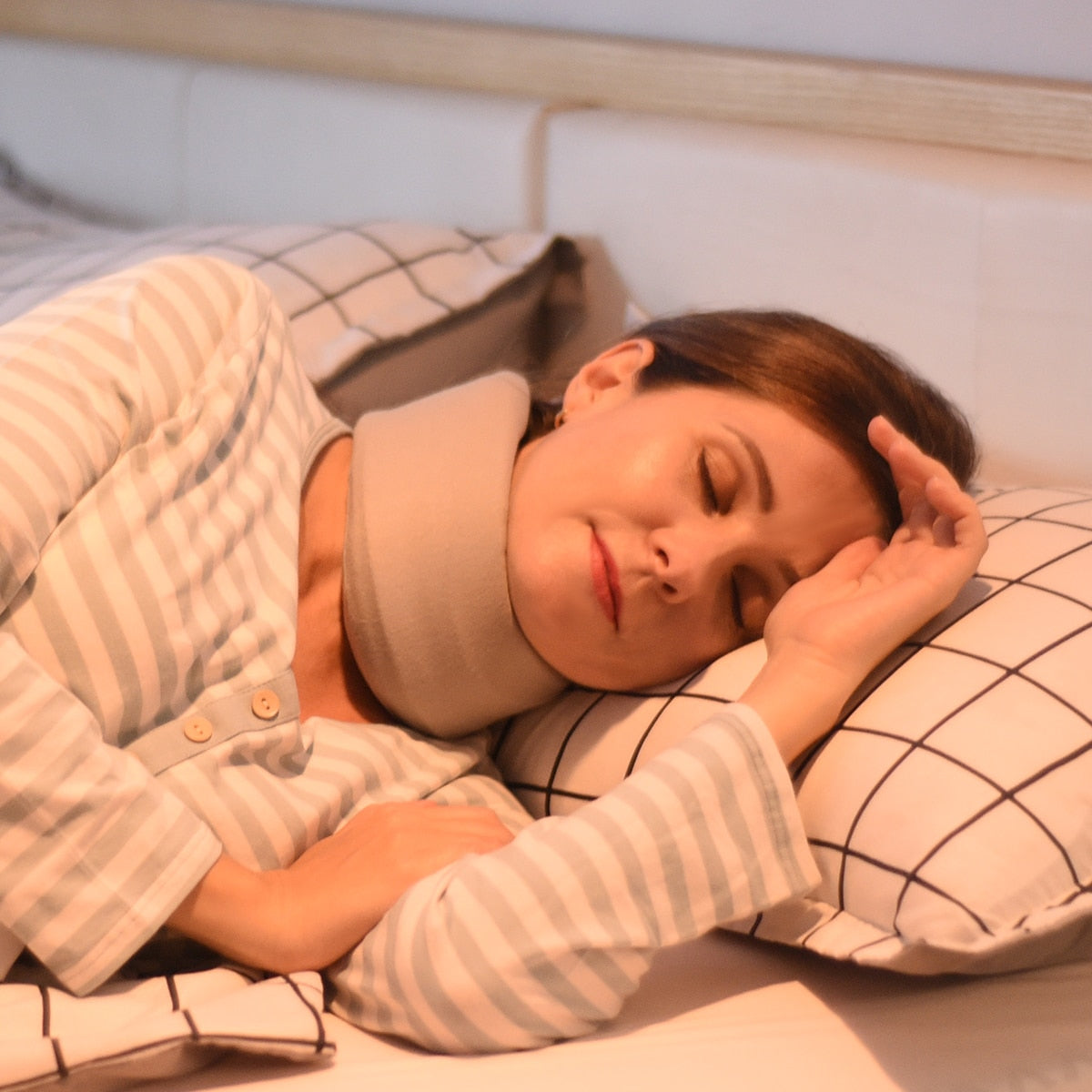 Neck Brace for Neck Pain and Support Soft Cervical Collar for Sleeping - KiwisLove