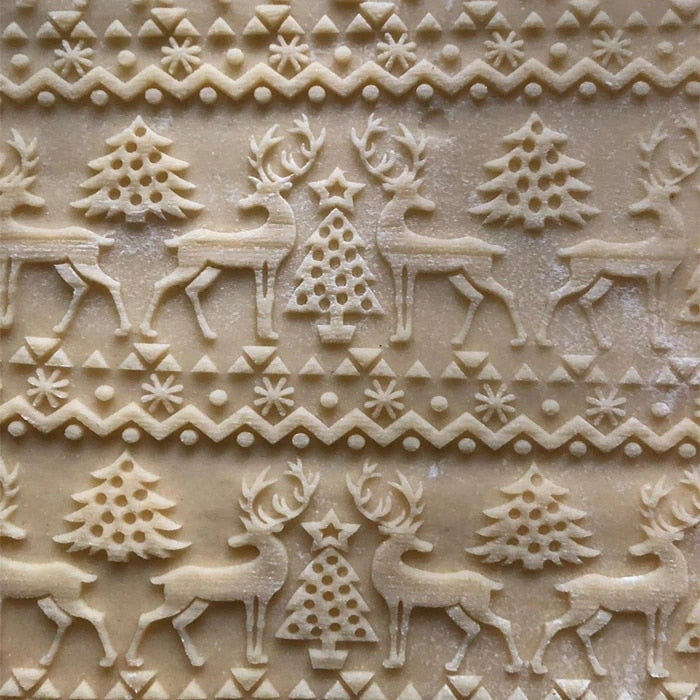 Christmas Embossing Rolling Pin Baking Cookies Noodle Biscuit Fondant Cake Dough Engraved Roller Reindeer Elk 35*5cm - KiwisLove