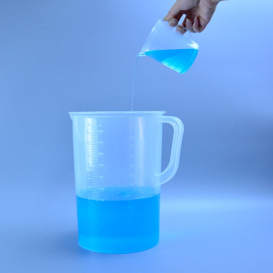 plastic beaker with handle Clear White Plastic - KiwisLove